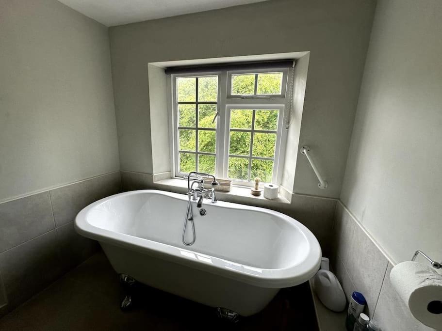 فيلا Huntershields Country Manor Flore المظهر الخارجي الصورة