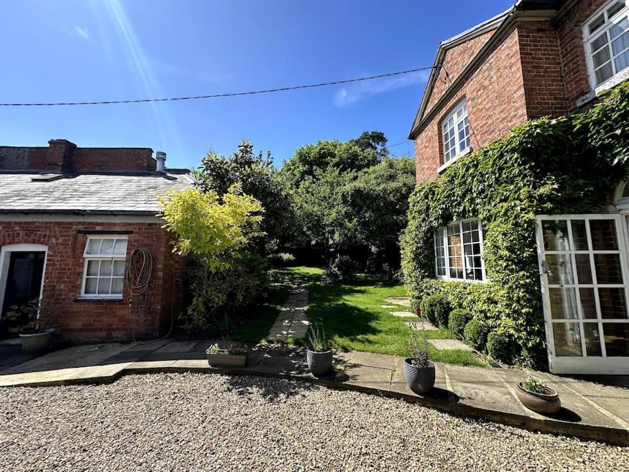 فيلا Huntershields Country Manor Flore المظهر الخارجي الصورة