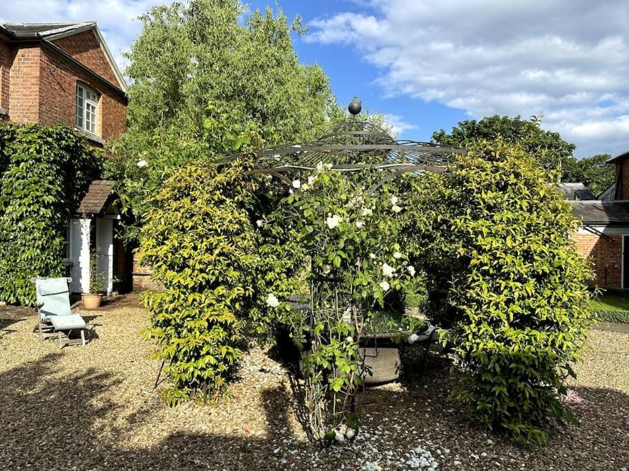 فيلا Huntershields Country Manor Flore المظهر الخارجي الصورة